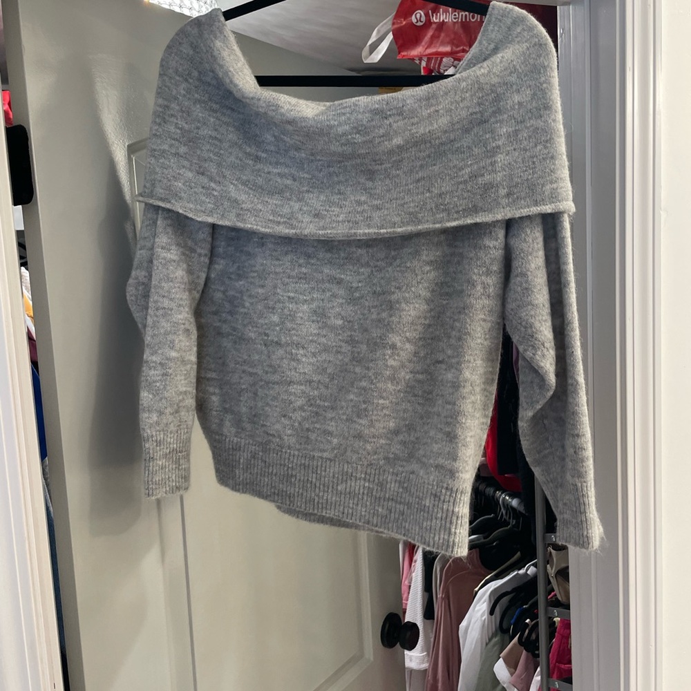 Off the shoulder, grey sweater